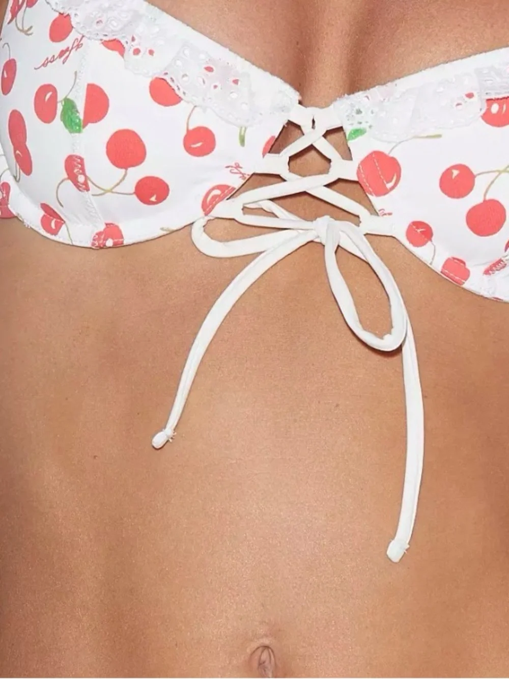 Frankie's Bikinis colab w Sydney Sweeny White Cherry-Print Lace Bralette
